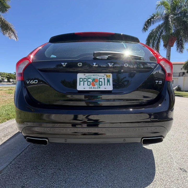 2016 Volvo V70 3rd Gen - Image 13 of 31