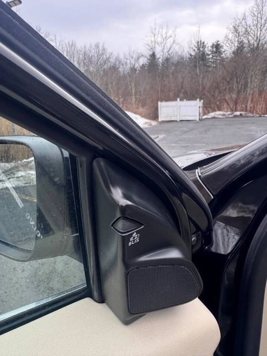 2016 Volvo XC60 1st Gen - Image 9 of 20