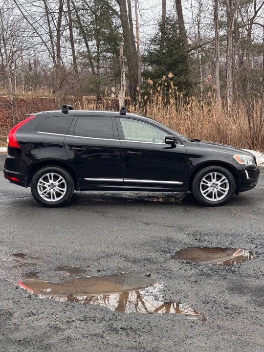 2016 Volvo XC60 1st Gen - Image 4 of 20