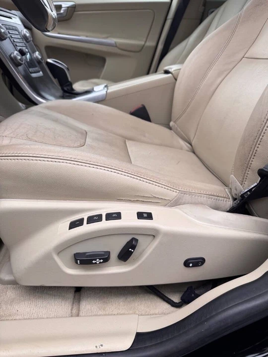 2016 Volvo XC60 1st Gen - Image 10 of 20