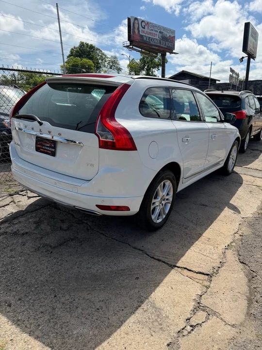2016 Volvo XC60 1st Gen - Image 6 of 7