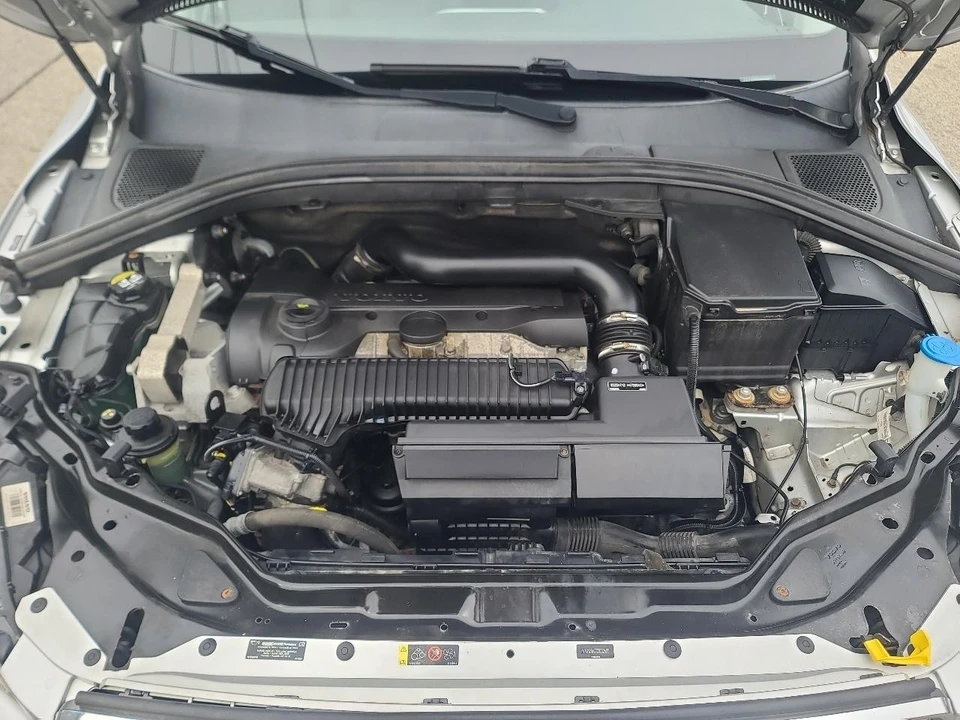 2016 Volvo XC60 1st Gen - Image 19 of 20