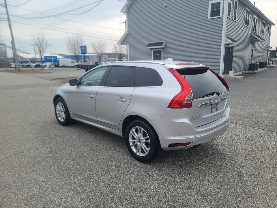 2016 Volvo XC60 1st Gen - Image 5 of 20