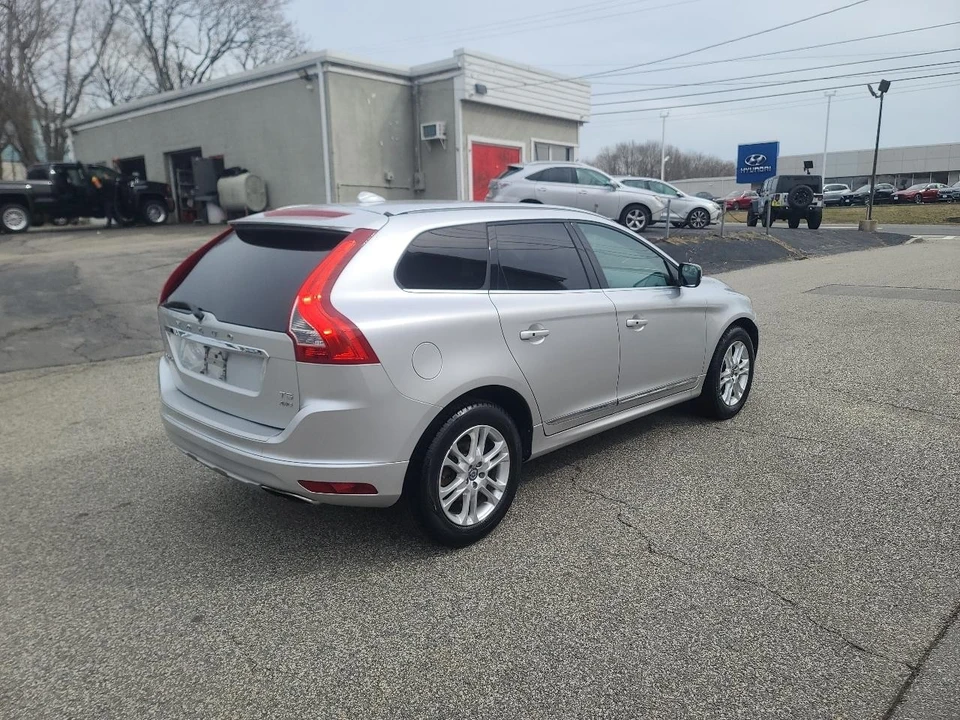 2016 Volvo XC60 1st Gen - Image 7 of 20