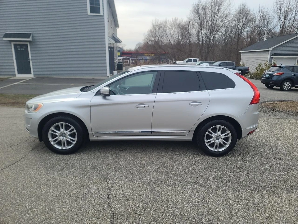 2016 Volvo XC60 1st Gen - Image 4 of 20