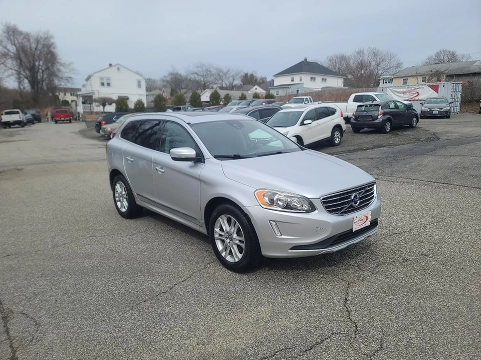 2016 Volvo XC60 1st Gen - Image 9 of 20