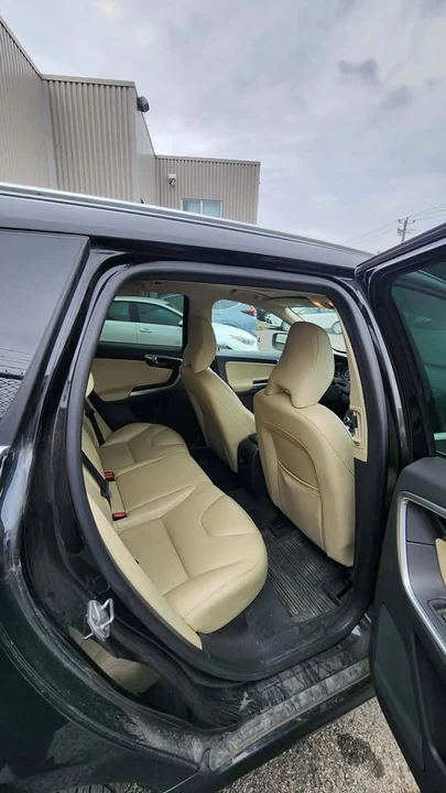 2016 Volvo XC60 1st Gen - Image 8 of 9