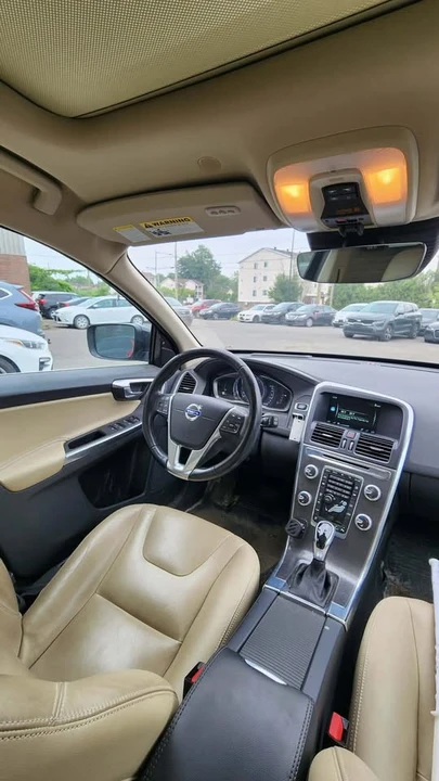 2016 Volvo XC60 1st Gen - Image 9 of 9