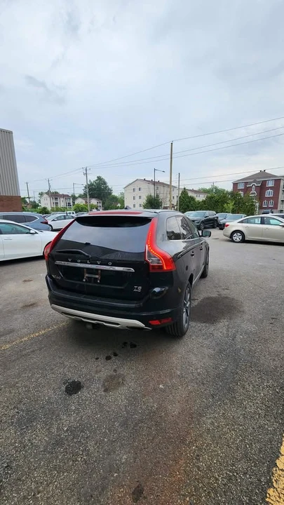 2016 Volvo XC60 1st Gen - Image 7 of 9