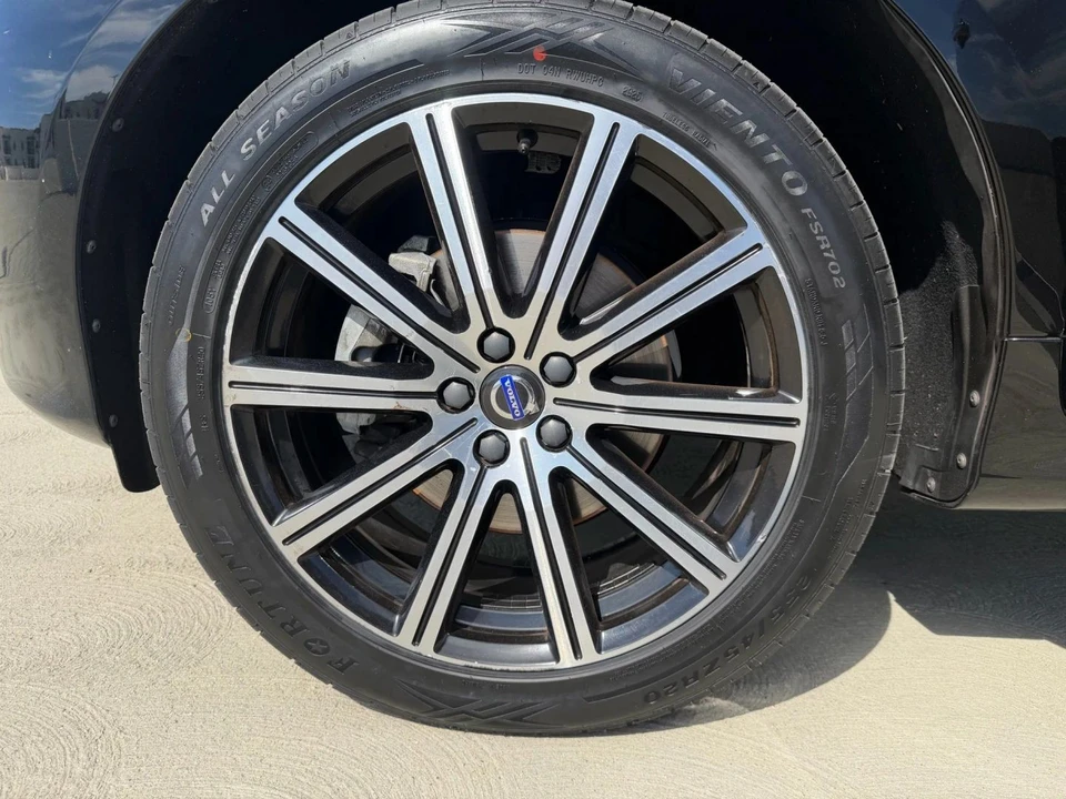 2016 Volvo XC60 1st Gen - Image 20 of 21