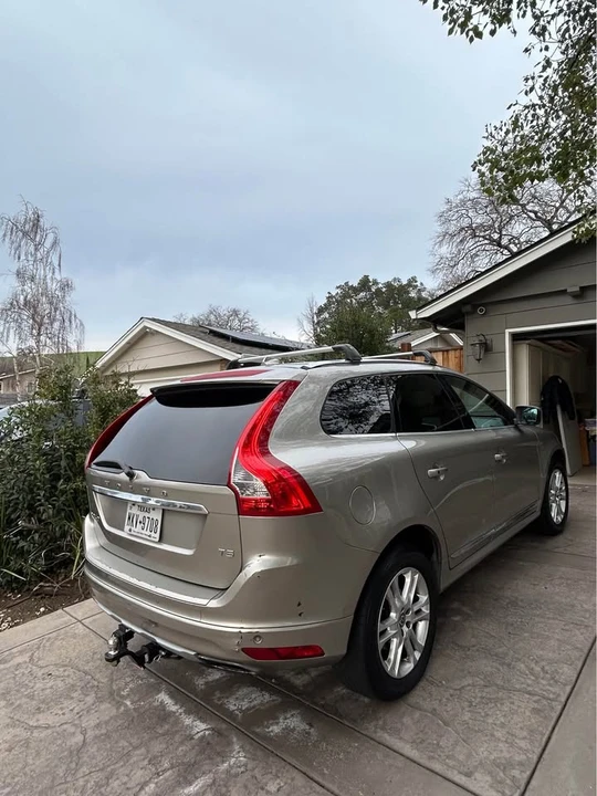 2016 Volvo XC60 1st Gen - Image 4 of 18