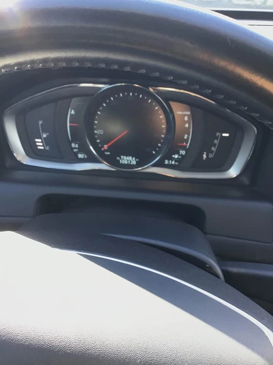 2016 Volvo XC60 1st Gen - Image 7 of 10