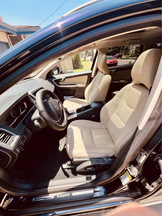 2016 Volvo XC60 1st Gen - Image 7 of 7