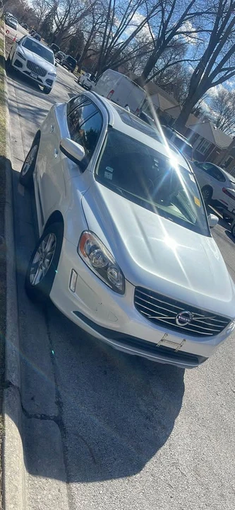 2016 Volvo XC60 1st Gen - Image 6 of 6