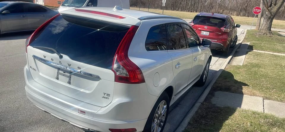 2016 Volvo XC60 1st Gen - Image 5 of 6