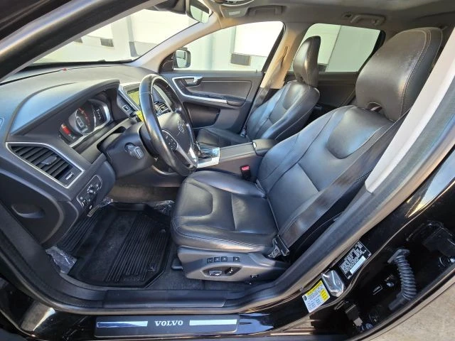 2016 Volvo XC60 1st Gen - Image 12 of 21