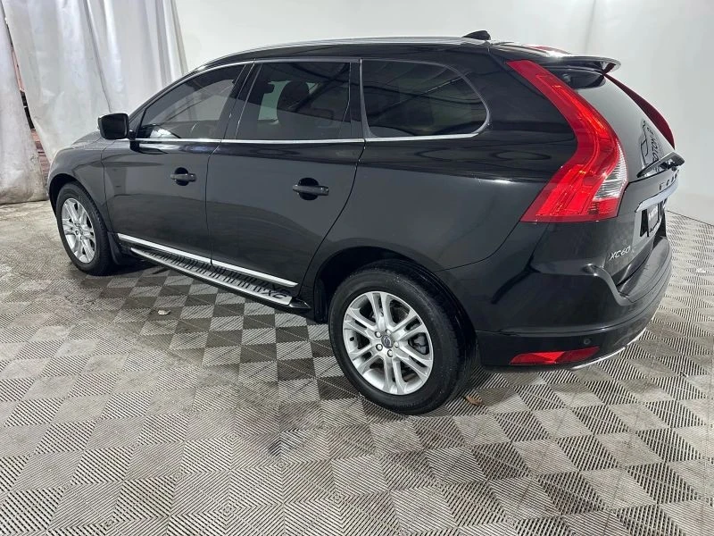 2016 Volvo XC60 1st Gen - Image 4 of 12