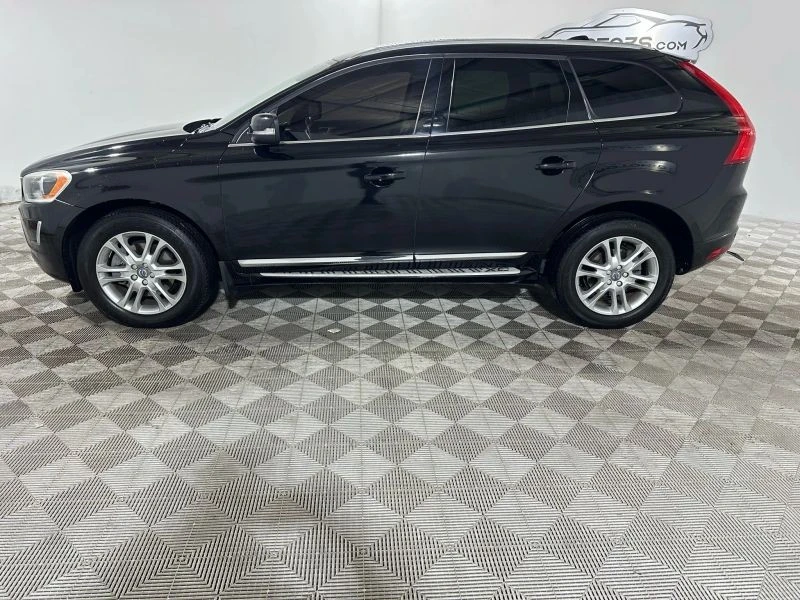 2016 Volvo XC60 1st Gen - Image 3 of 12