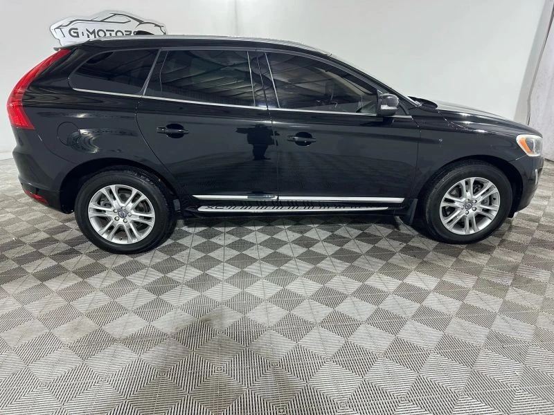 2016 Volvo XC60 1st Gen - Image 8 of 12