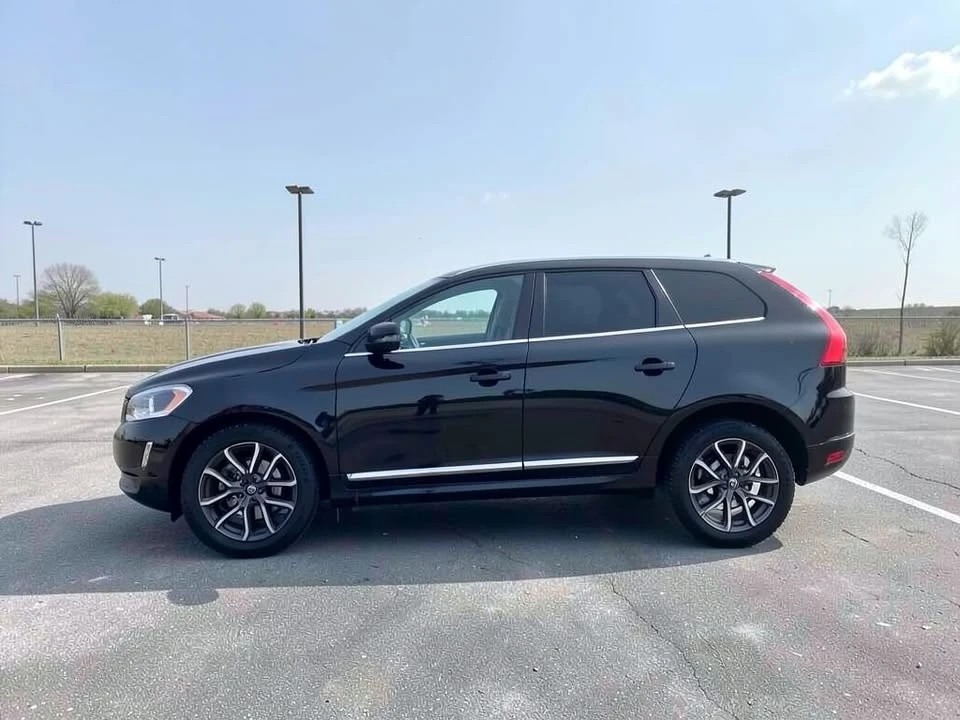 2016 Volvo XC60 1st Gen - Image 8 of 20