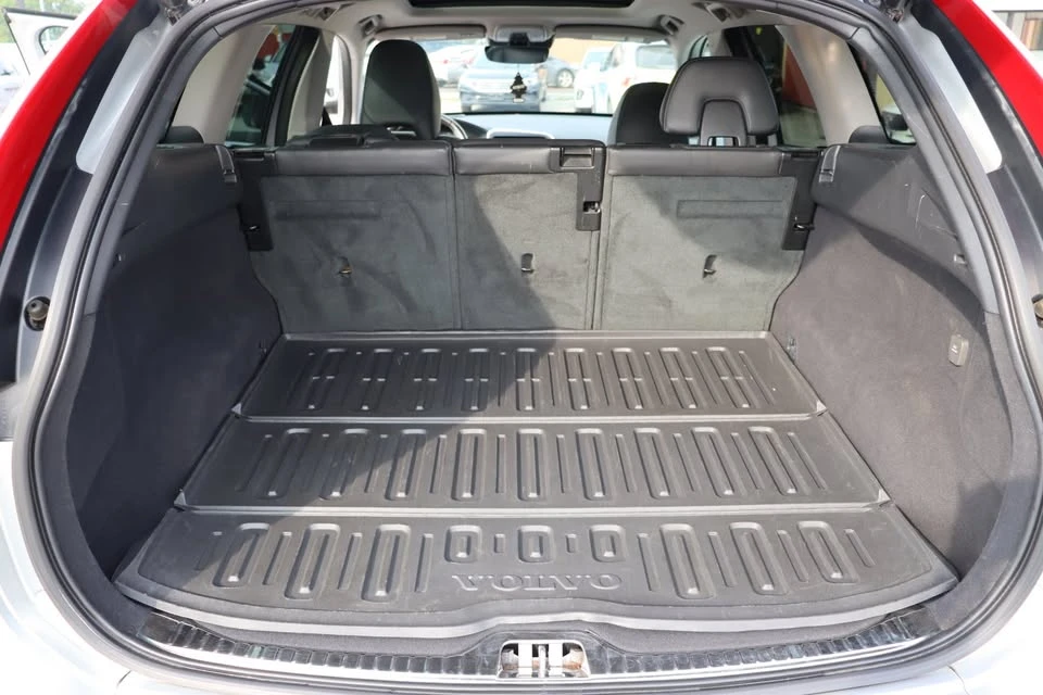 2016 Volvo XC60 1st Gen - Image 18 of 20
