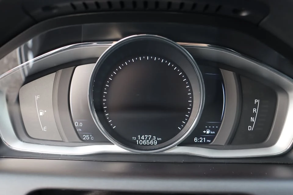 2016 Volvo XC60 1st Gen - Image 10 of 20