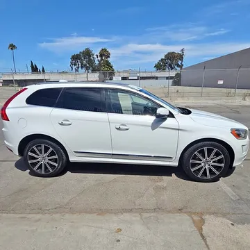 2016 Volvo XC60 T5 Sport Utility 4D