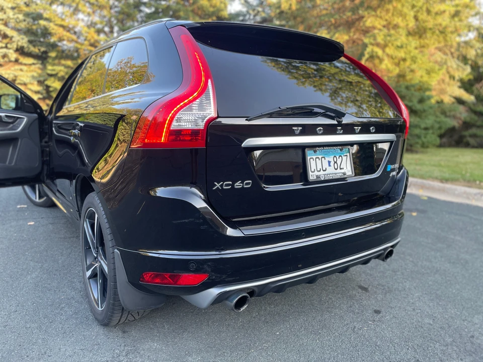 2016 Volvo XC60 1st Gen - Image 9 of 31