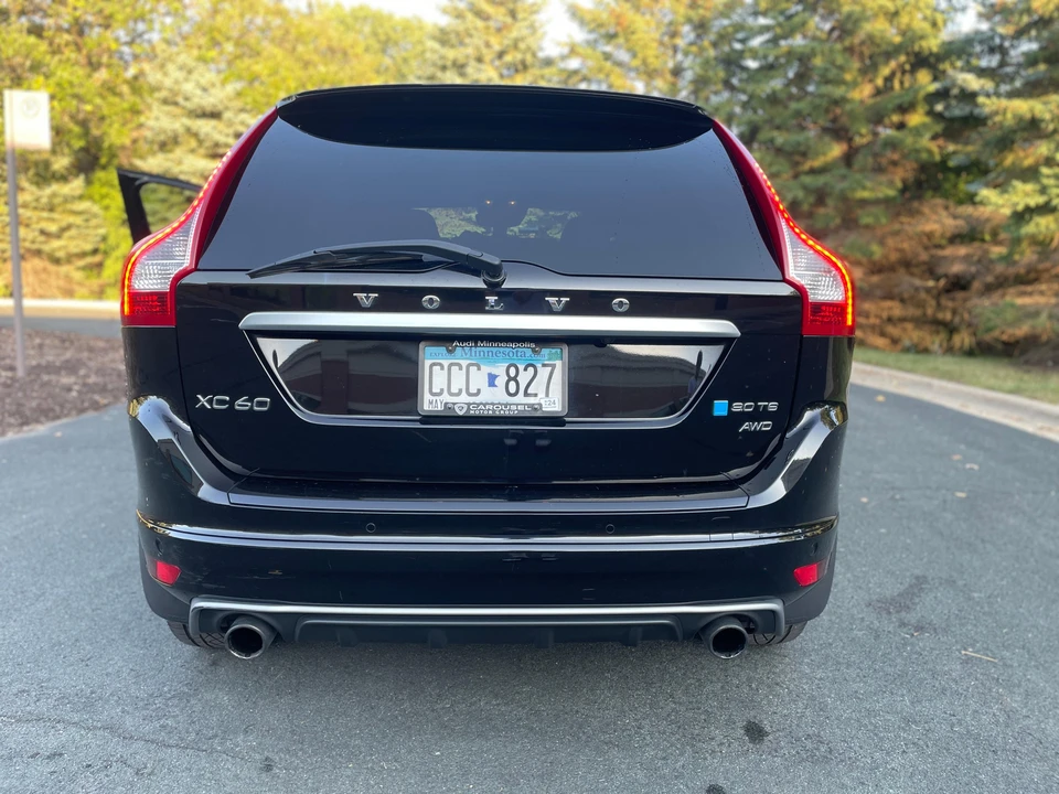 2016 Volvo XC60 1st Gen - Image 10 of 31