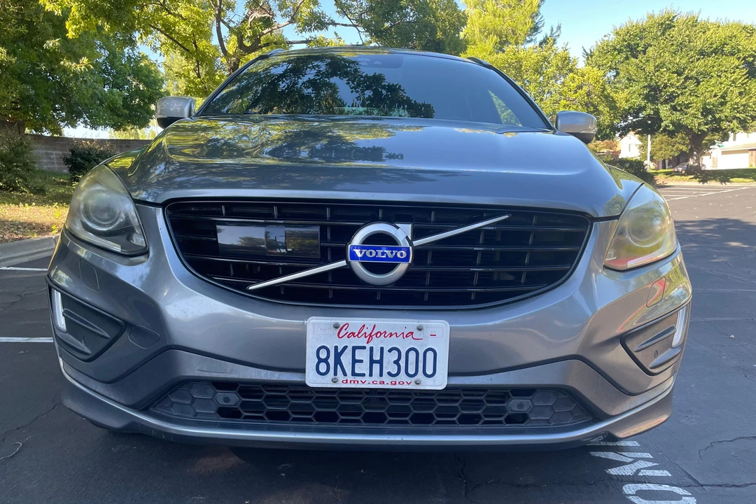 2016 Volvo XC60 1st Gen - Image 2 of 31
