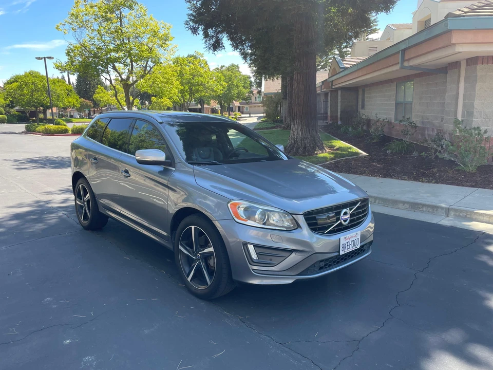 2016 Volvo XC60 1st Gen - Image 16 of 31