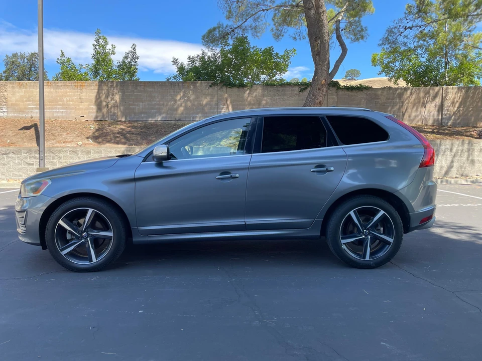 2016 Volvo XC60 1st Gen - Image 10 of 31