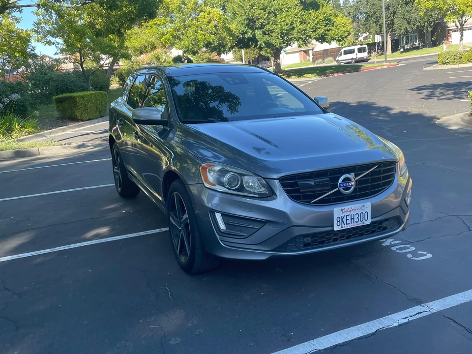 2016 Volvo XC60 1st Gen - Image 27 of 31