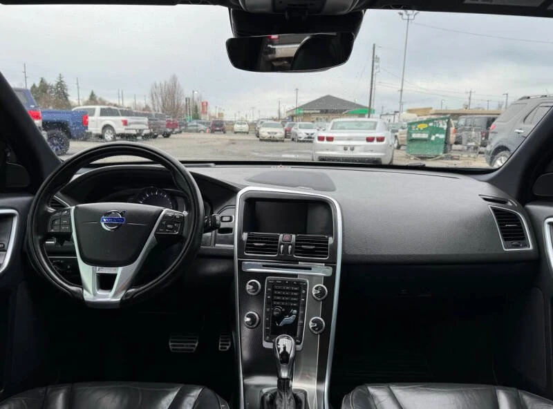 2016 Volvo XC60 1st Gen - Image 12 of 20