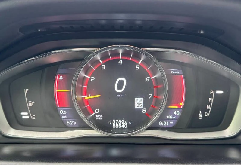 2016 Volvo XC60 1st Gen - Image 18 of 20