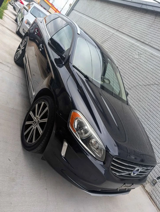 2016 Volvo XC60 1st Gen - Image 5 of 13
