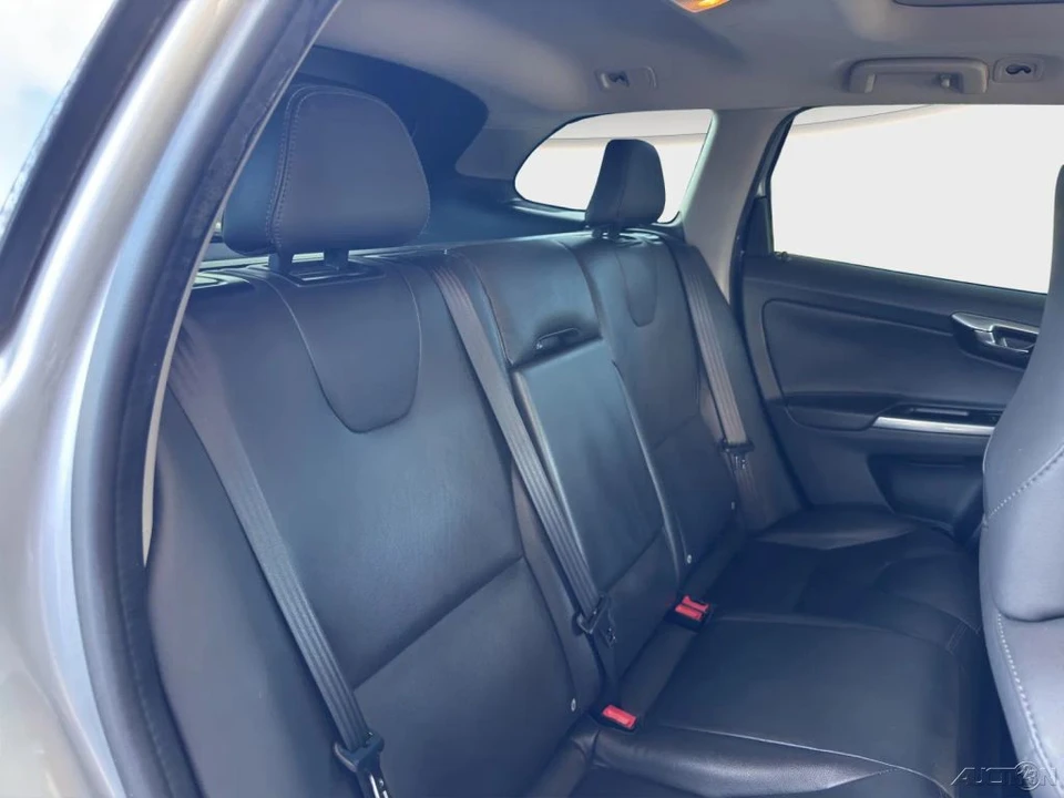 2016 Volvo XC60 1st Gen - Image 20 of 21