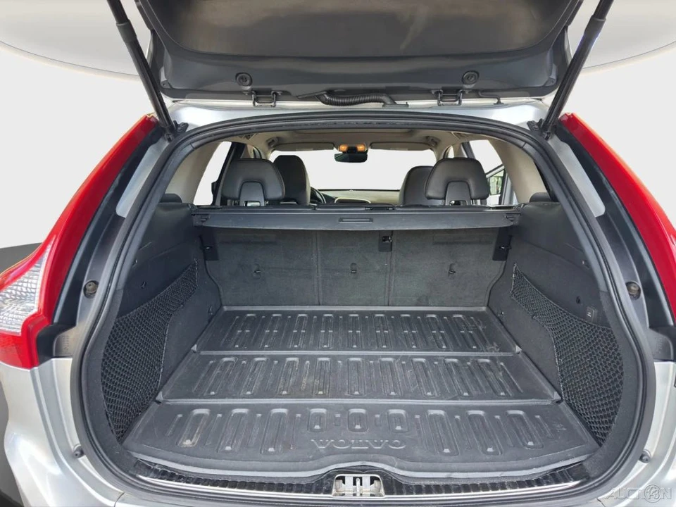 2016 Volvo XC60 1st Gen - Image 21 of 21