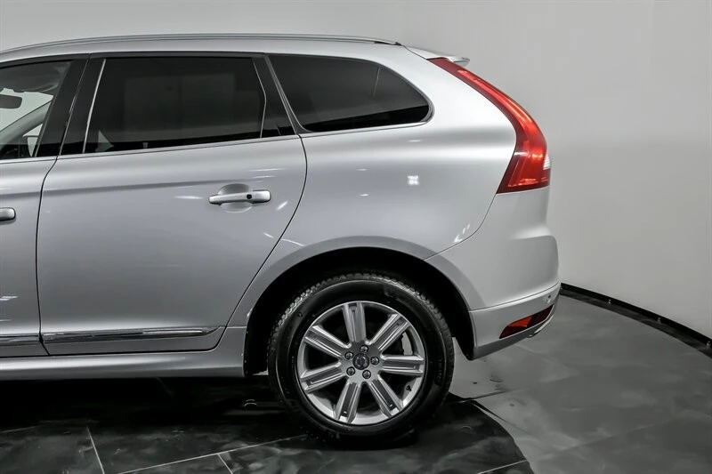 2016 Volvo XC60 1st Gen - Image 8 of 21