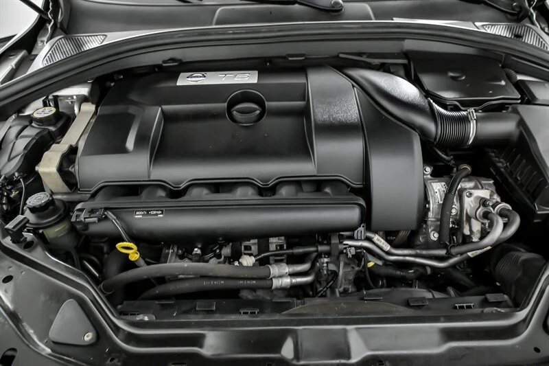 2016 Volvo XC60 1st Gen - Image 16 of 21