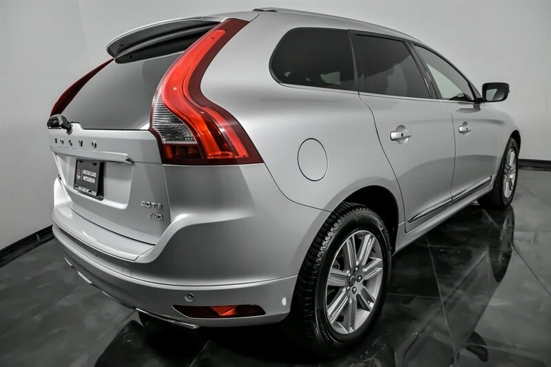 2016 Volvo XC60 1st Gen - Image 11 of 21