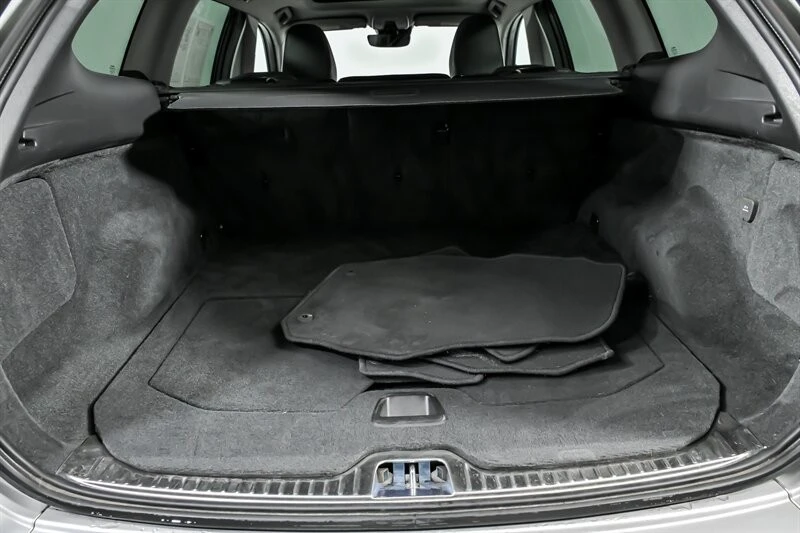 2016 Volvo XC60 1st Gen - Image 15 of 21
