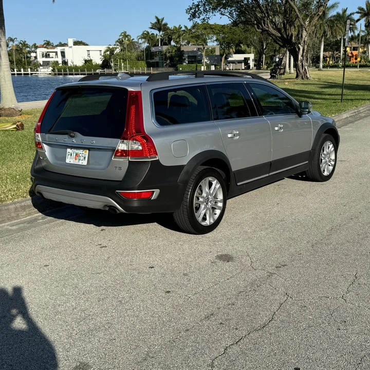 2016 Volvo - Image 12 of 31