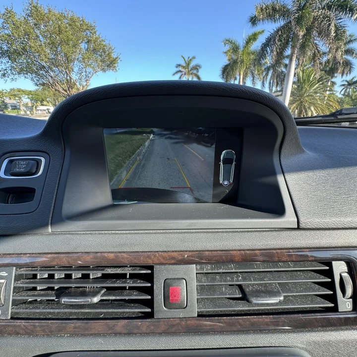 2016 Volvo XC70 3rd Gen - Image 31 of 31
