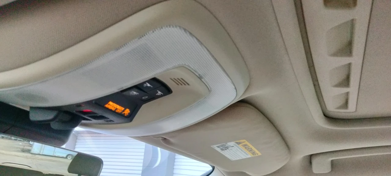 2016 Volvo XC70 3rd Gen - Image 12 of 13