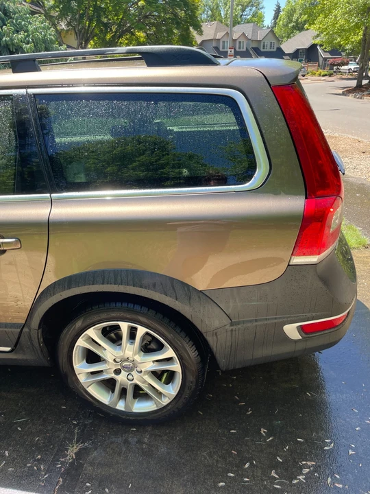 2016 Volvo XC70 3rd Gen - Image 3 of 22