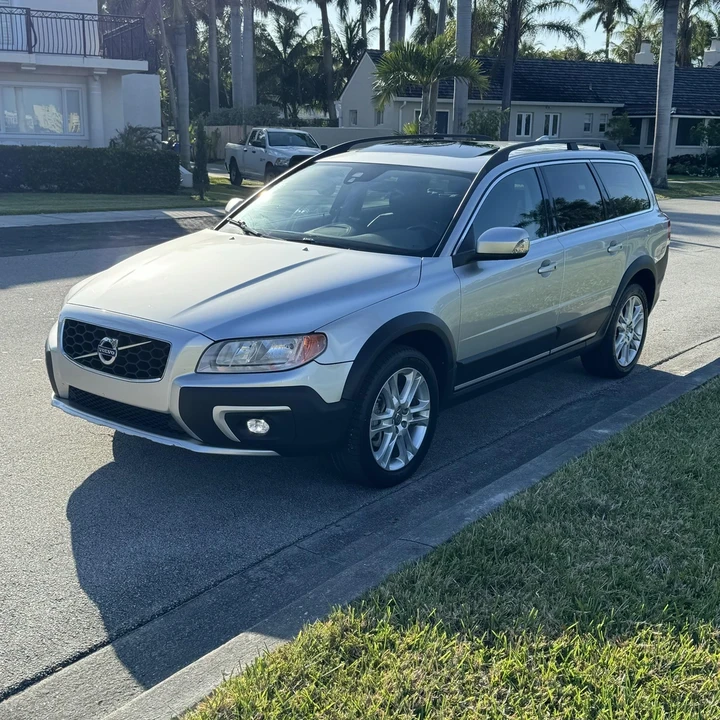 2016 Volvo XC70 3rd Gen - Image 6 of 21
