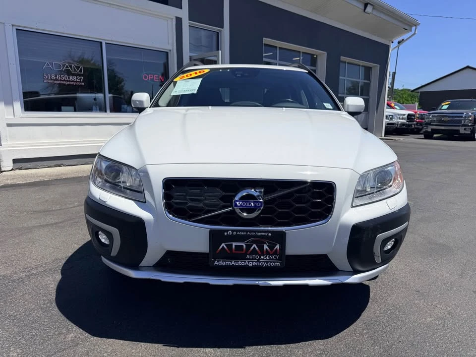 2016 Volvo XC70 3rd Gen - Image 3 of 18