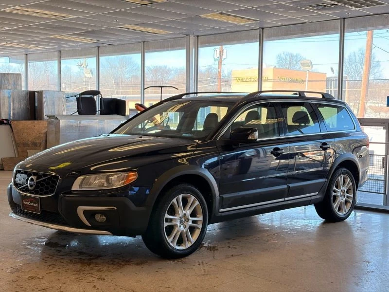 2016 Volvo XC70 3rd Gen - Image 3 of 12