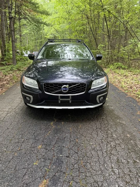 2016 Volvo XC70 3rd Gen - Image 3 of 20